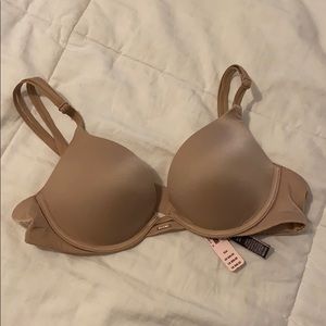 Victoria’s Secret Nude Push-up Bra